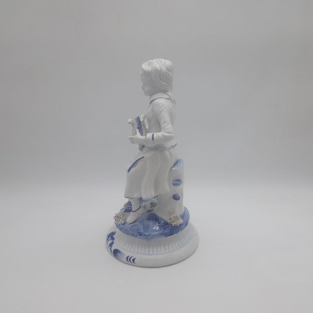 Capodimonte Statue - Picture 3 of 11